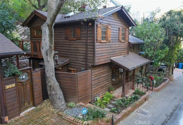 9860 Yoakum Drive, Beverly Hills, CA 90210