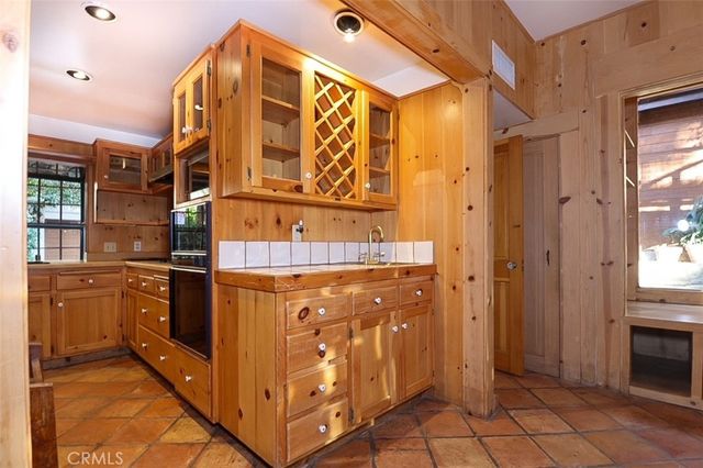 9860 Yoakum Drive, Beverly Hills, CA 90210