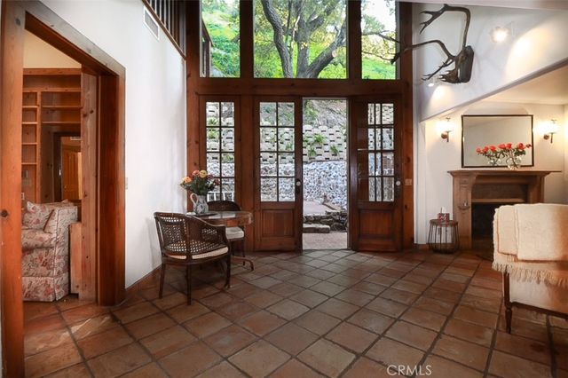 9860 Yoakum Drive, Beverly Hills, CA 90210