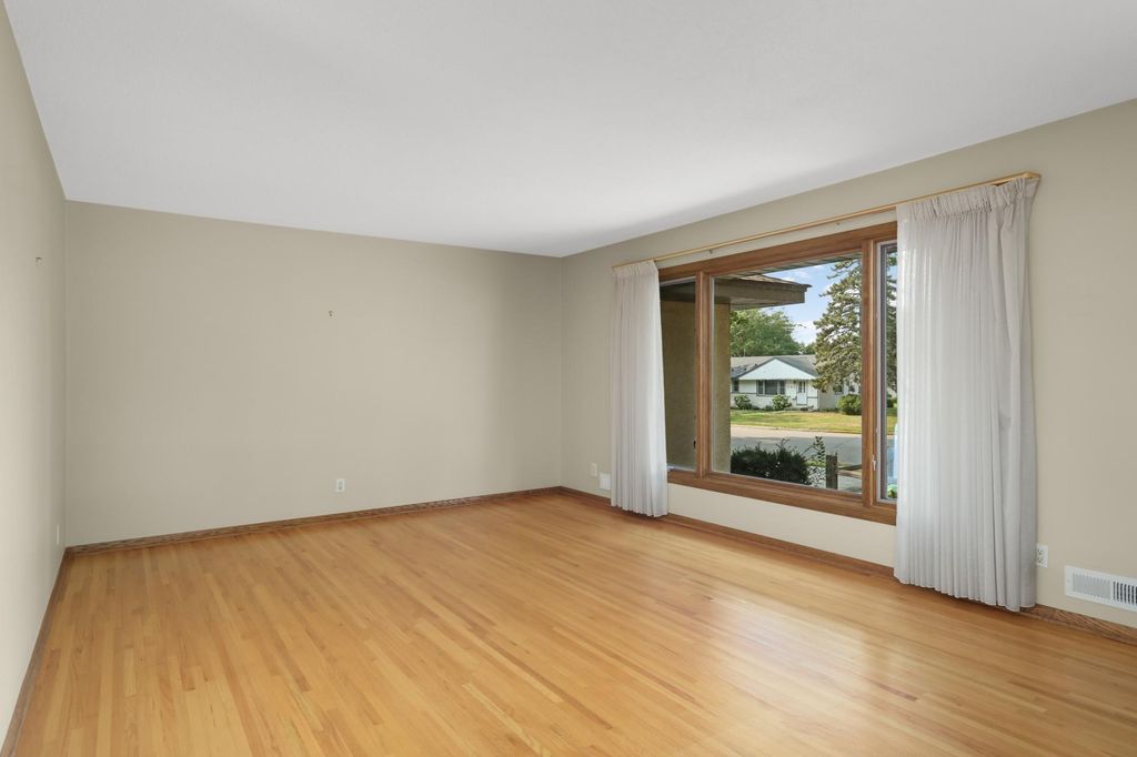 610 57th Avenue NE, Fridley, MN 55432 — photo 5