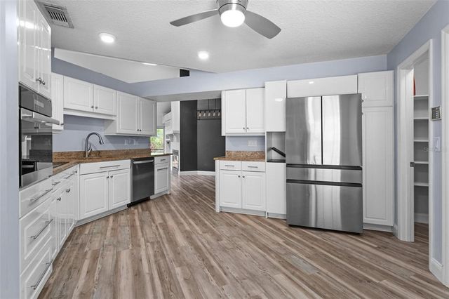 404 N SUNDANCE DRIVE, Lake Mary, FL 32746