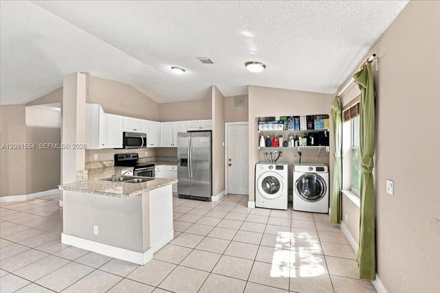1619 Orion Lane, Weston, FL 33327