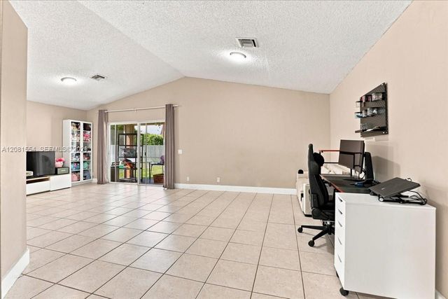 1619 Orion Lane, Weston, FL 33327