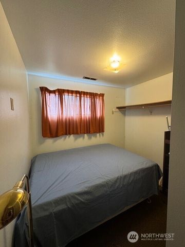 19021 46th Avenue S, Seatac, WA 98188
