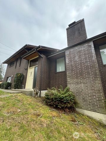 19021 46th Avenue S, Seatac, WA 98188