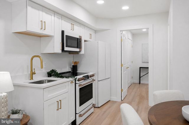 1827 VERMONT AVE NW, Washington, DC 20001