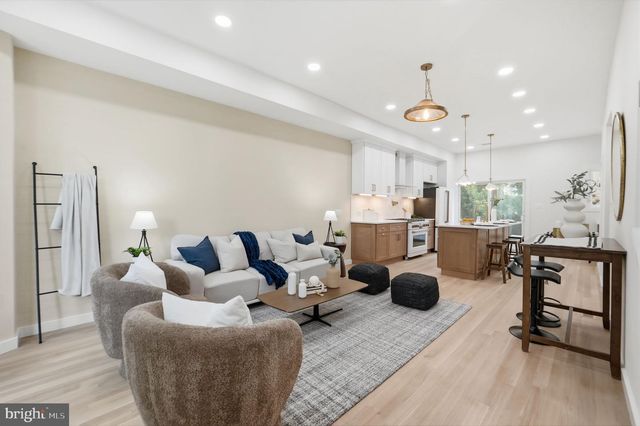 1827 VERMONT AVE NW, Washington, DC 20001