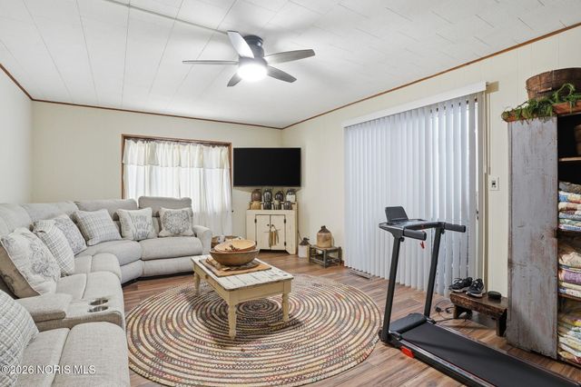 315 W Melrose Avenue, Findlay, OH 45840