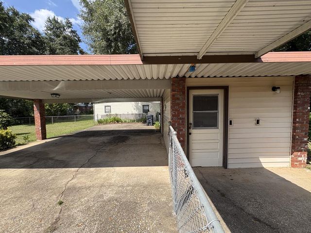 1604 46th Street, Phenix City, AL 36867