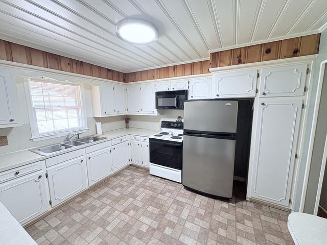 1604 46th Street, Phenix City, AL 36867