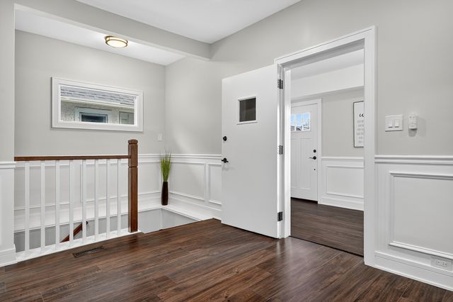 7642 S Merrill Avenue, Chicago, IL 60649