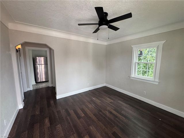 2211 Peach ST, Portsmouth, VA 23704