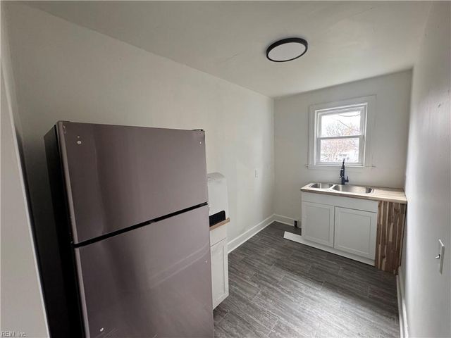 2211 Peach ST, Portsmouth, VA 23704