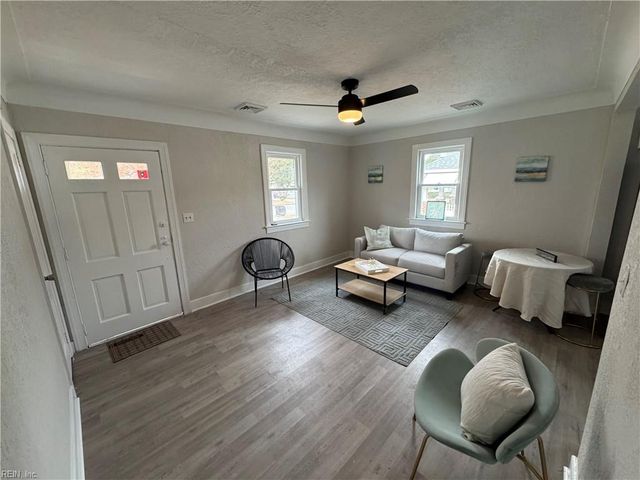 2211 Peach ST, Portsmouth, VA 23704