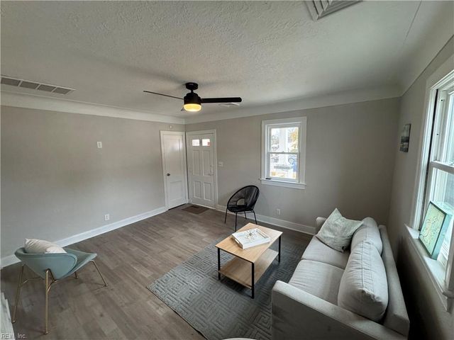 2211 Peach ST, Portsmouth, VA 23704