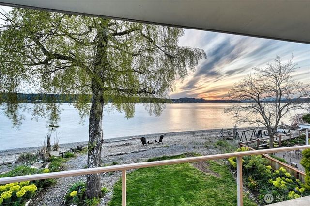 78 Point Fosdick Drive NW, Gig Harbor, WA 98335