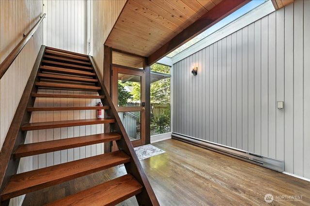78 Point Fosdick Drive NW, Gig Harbor, WA 98335