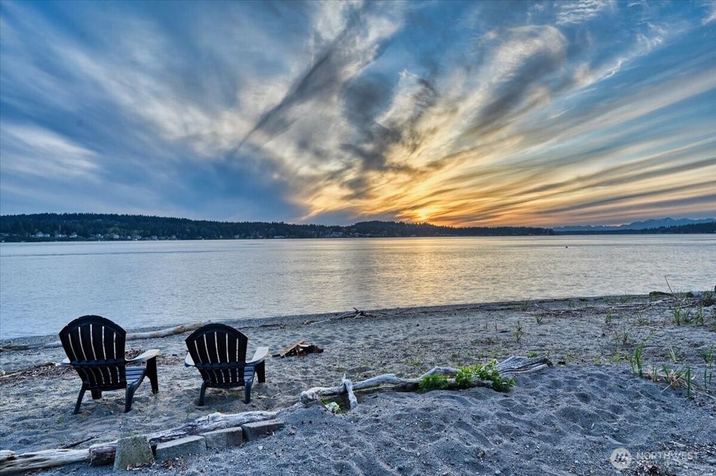 78 Point Fosdick Drive NW, Gig Harbor, WA 98335