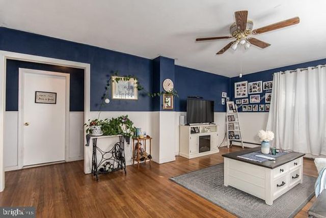 913-15 AFTON ST, Philadelphia, PA 19111