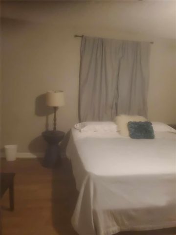 1102 Woods Drive, Liberty, TX 77575