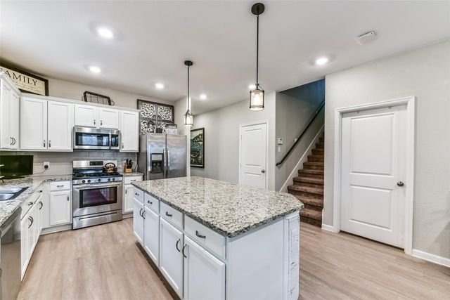 3823 Singing Flower Lane, Richmond, TX 77406