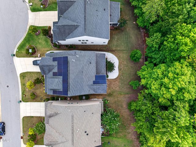 212 Birdsgrove Court, Cary, NC 27519
