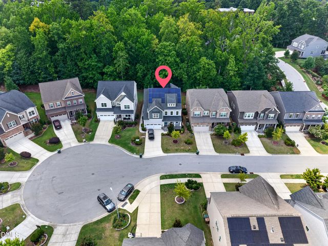 212 Birdsgrove Court, Cary, NC 27519