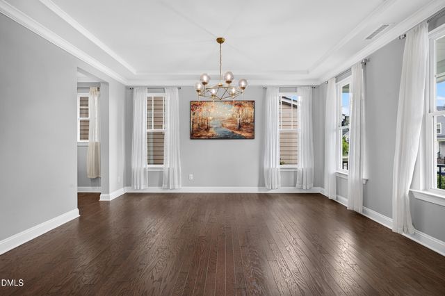 212 Birdsgrove Court, Cary, NC 27519