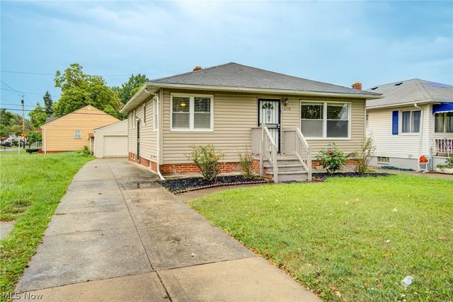 16110 Seville Road, Cleveland, OH 44128