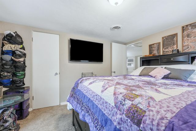 4628 W Lafayette Esplanade Boulevard, Fort Wayne, IN 46806