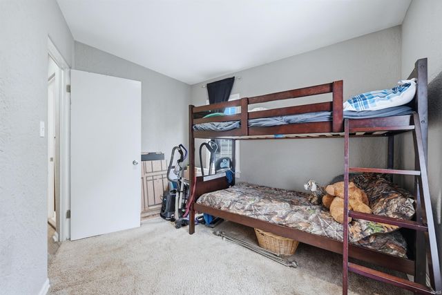 4628 W Lafayette Esplanade Boulevard, Fort Wayne, IN 46806