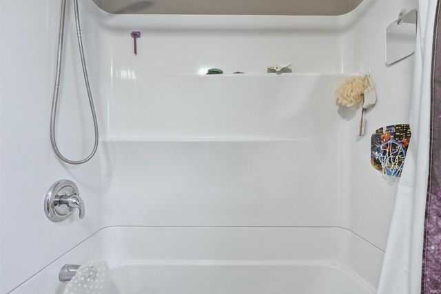 4628 W Lafayette Esplanade Boulevard, Fort Wayne, IN 46806