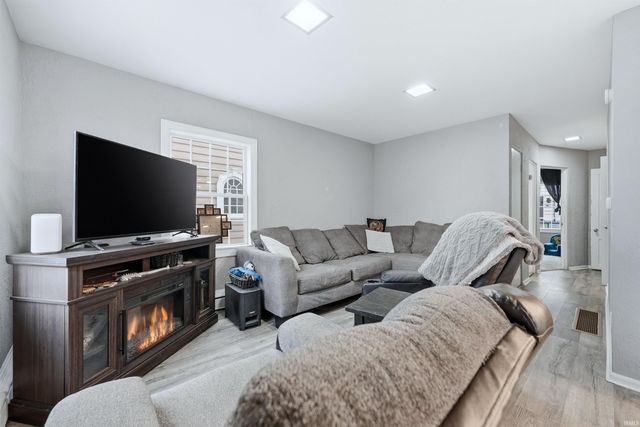 4628 W Lafayette Esplanade Boulevard, Fort Wayne, IN 46806