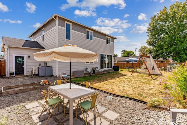 15615 Washington Street, Sumner, WA 98390