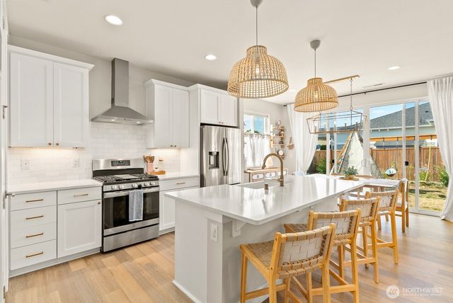 15615 Washington Street, Sumner, WA 98390