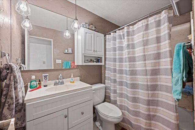 11623 Lochlynn Circle, Dallas, TX 75228