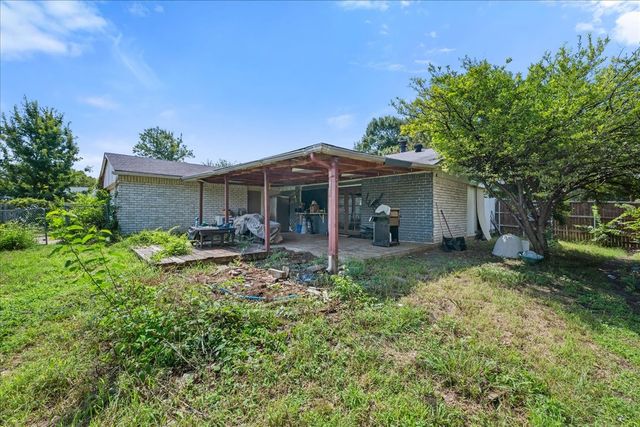 11623 Lochlynn Circle, Dallas, TX 75228