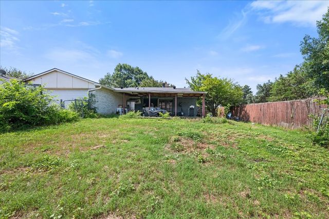 11623 Lochlynn Circle, Dallas, TX 75228