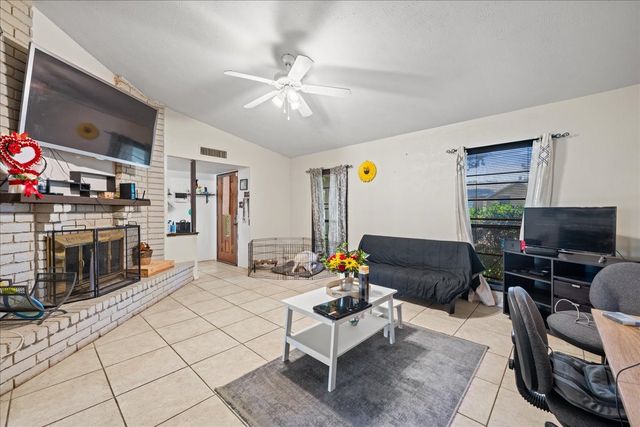 11623 Lochlynn Circle, Dallas, TX 75228