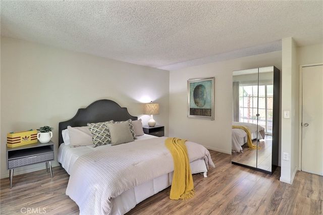 14605 Seron, Irvine, CA 92606