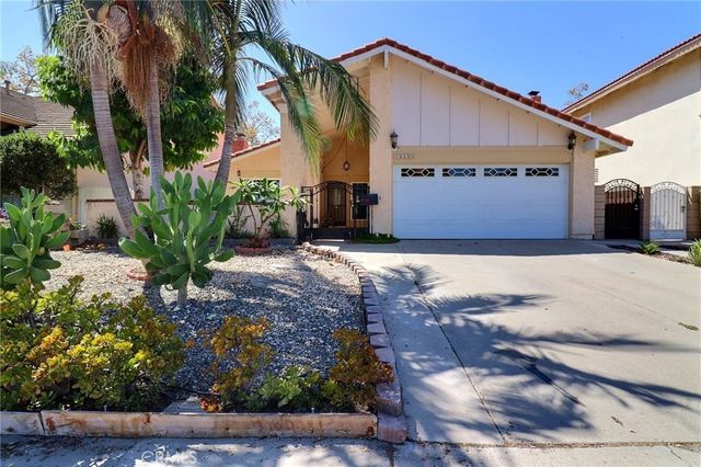 14605 Seron, Irvine, CA 92606