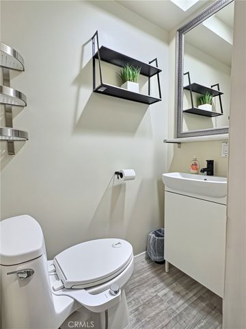 14605 Seron, Irvine, CA 92606