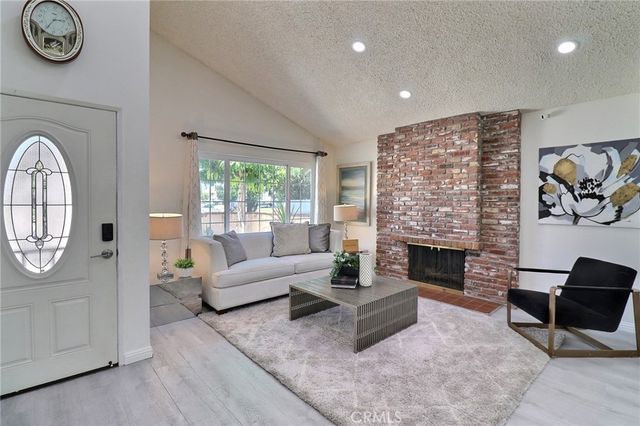 14605 Seron, Irvine, CA 92606