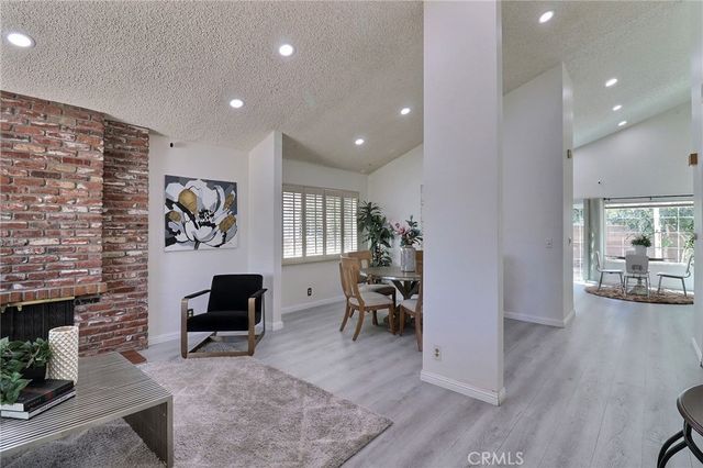 14605 Seron, Irvine, CA 92606