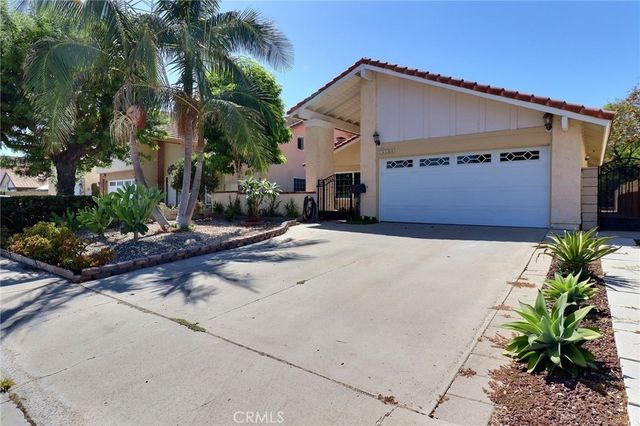 14605 Seron, Irvine, CA 92606