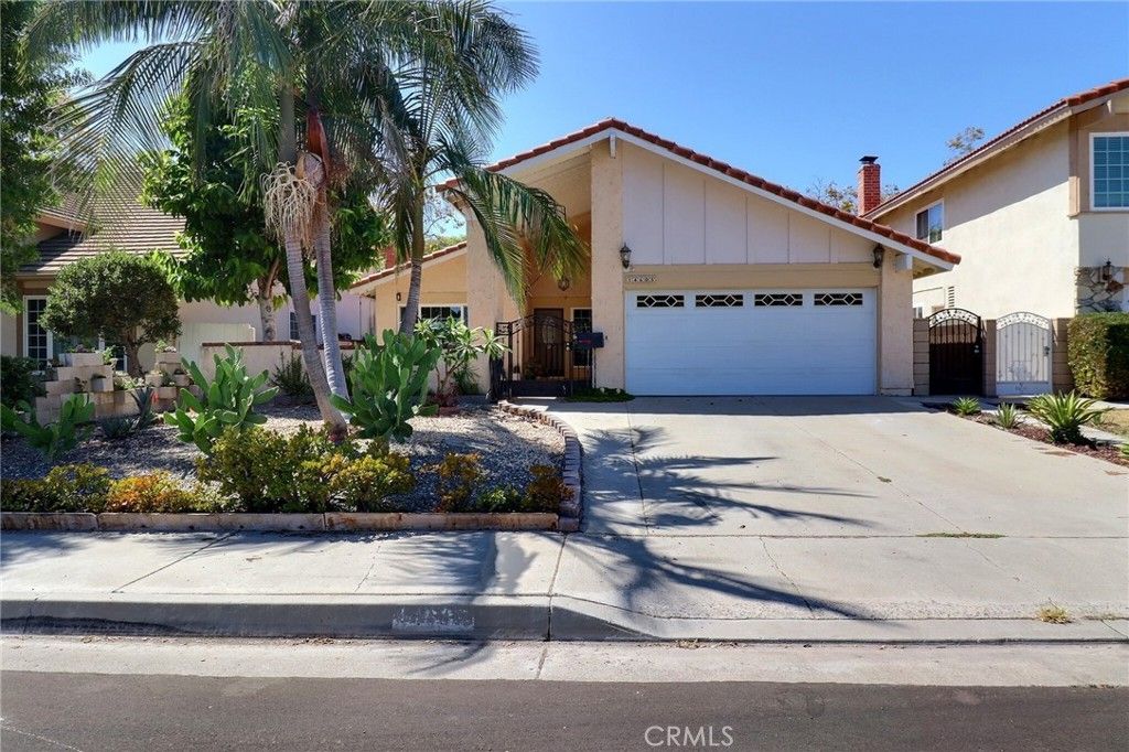 14605 Seron, Irvine, CA 92606