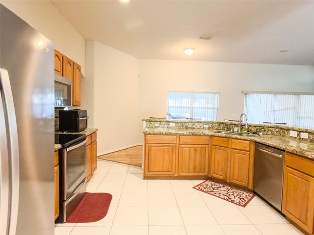 4 WESTON ROAD, Leesburg, FL 34748