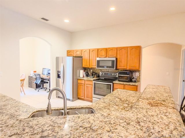 4 WESTON ROAD, Leesburg, FL 34748