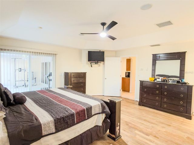 4 WESTON ROAD, Leesburg, FL 34748