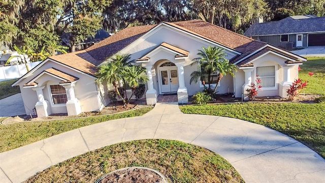 4 WESTON ROAD, Leesburg, FL 34748